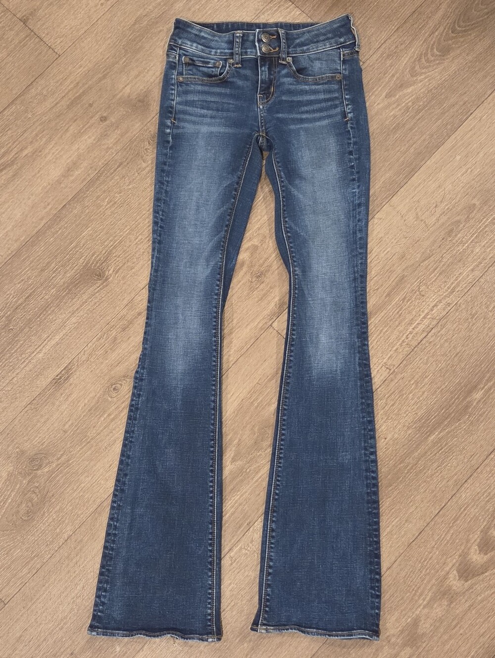 American Eagle Artist Flare Blue Jeans Size 00 Long Low Rise Double Button